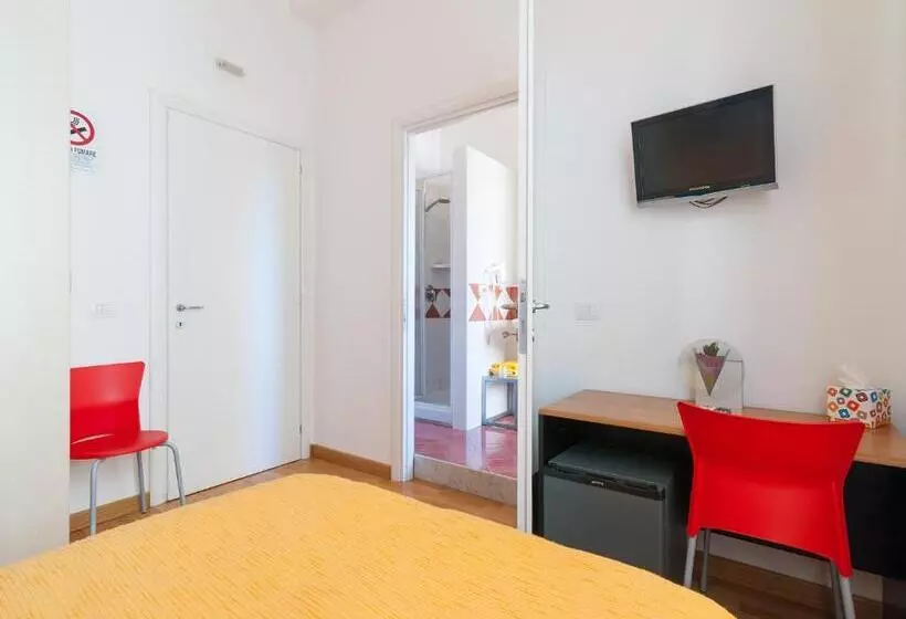 Отель Affittacamere Art Rooms