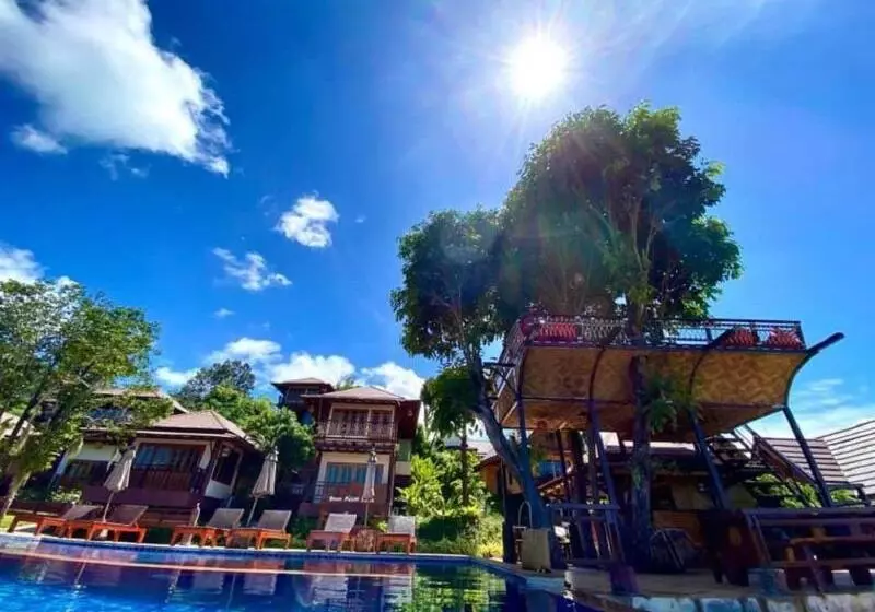 Hotelli Baan Puteri Lanta