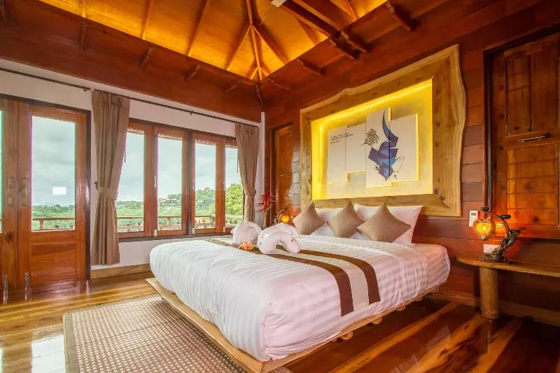 Hotelli Baan Puteri Lanta