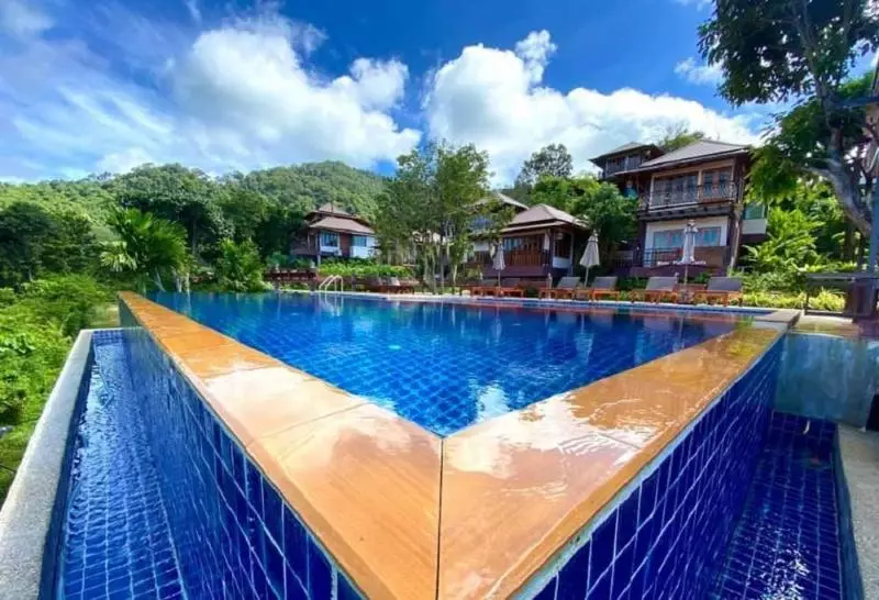 Hotelli Baan Puteri Lanta