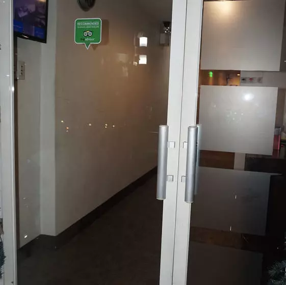 호텔 Dg Budget Naia