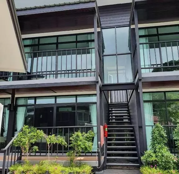 Szálloda Ibiza Phi Phi