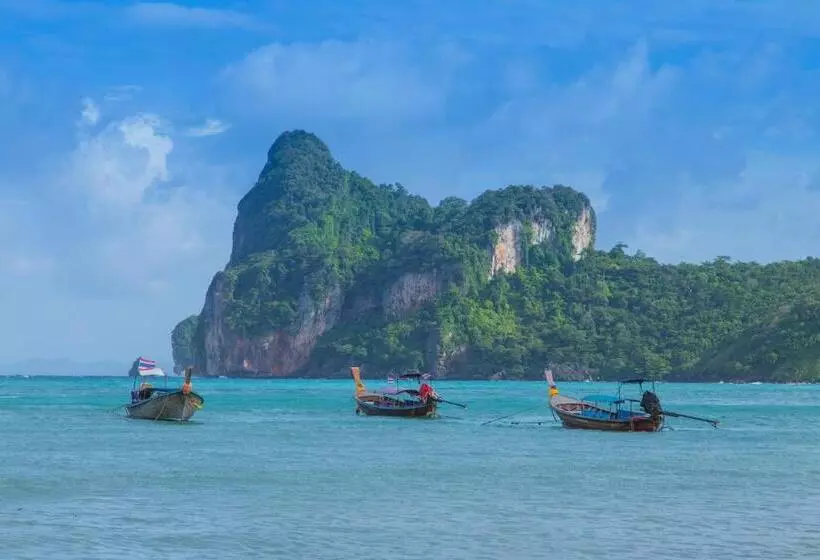 Szálloda Ibiza Phi Phi