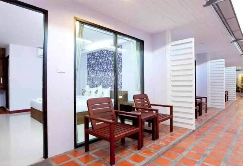 Szálloda Ibiza Phi Phi