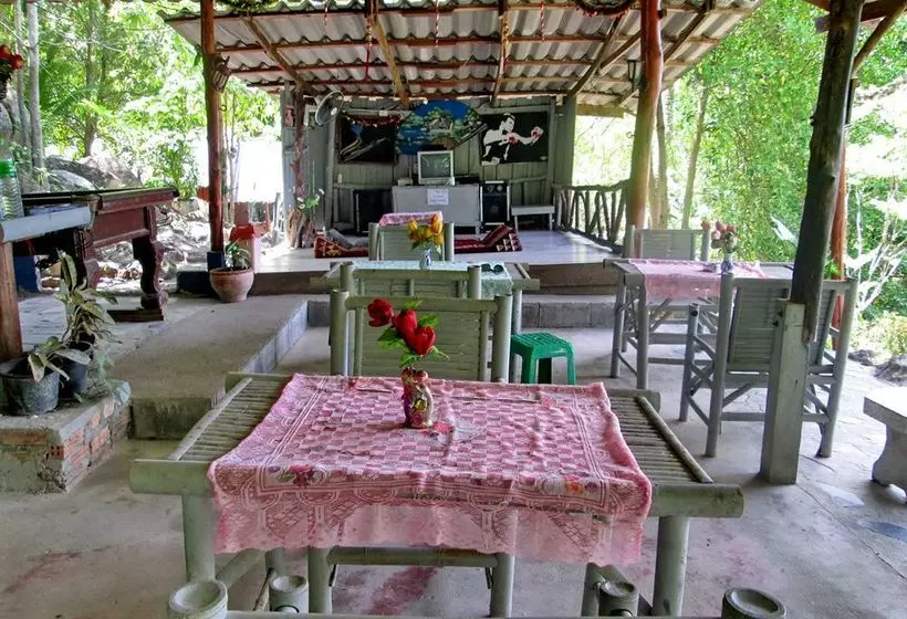 Hotel J. Seaview Resort