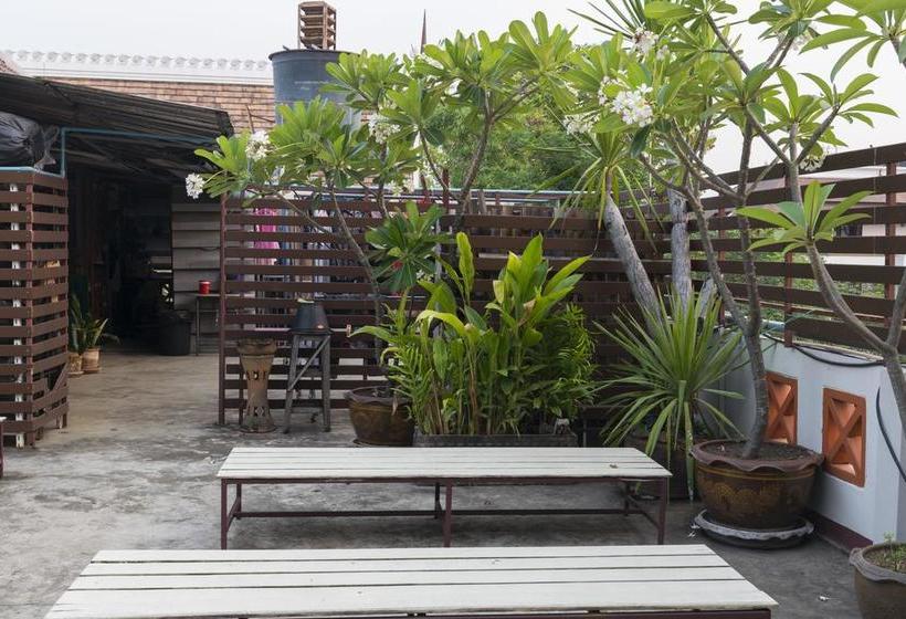 فندق Junior House