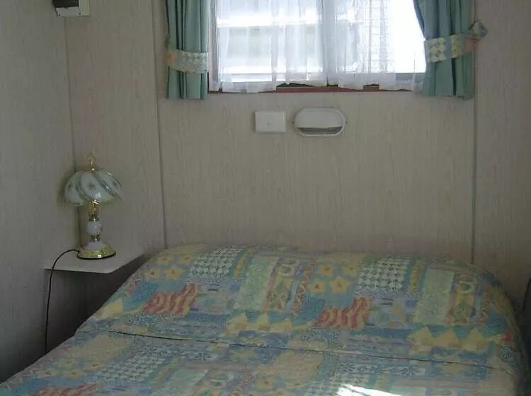 בית מלון כפרי Kangerong Holiday Park