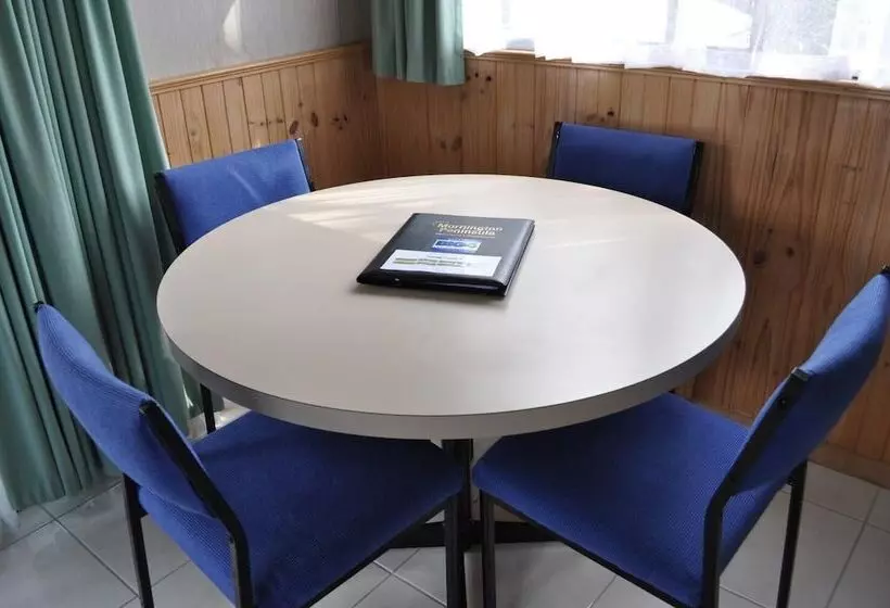 בית מלון כפרי Kangerong Holiday Park