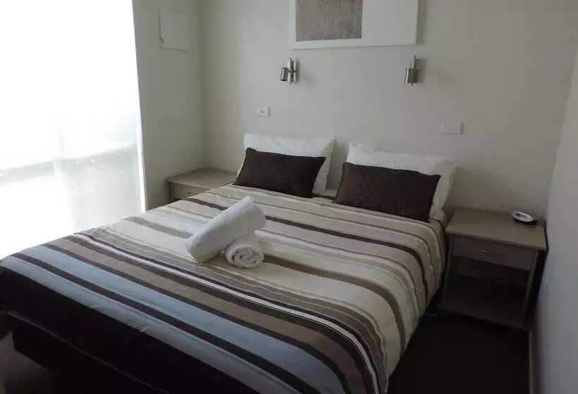 בית מלון כפרי Kangerong Holiday Park