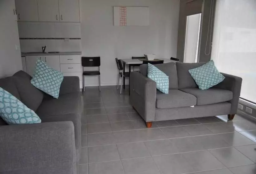 בית מלון כפרי Kangerong Holiday Park