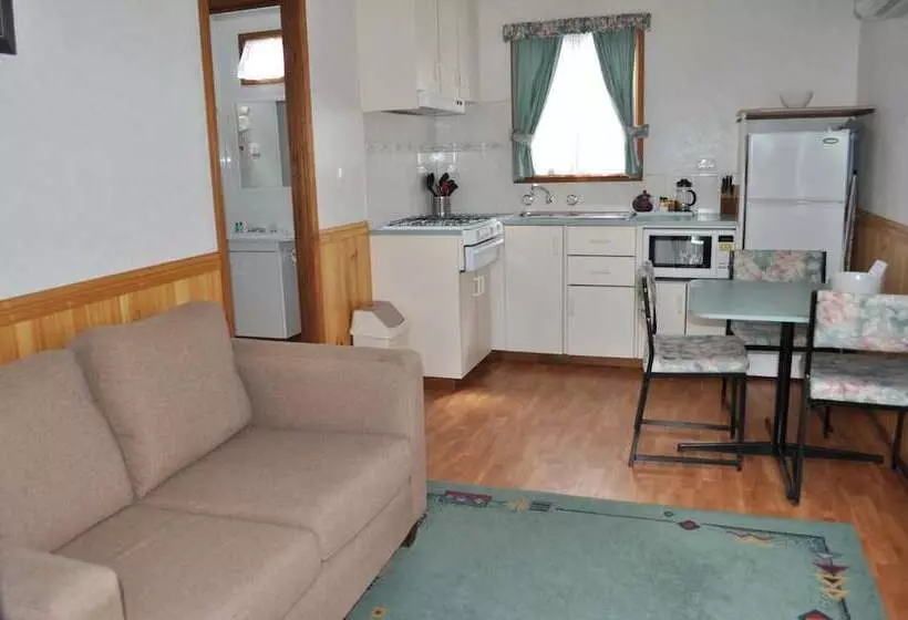 בית מלון כפרי Kangerong Holiday Park