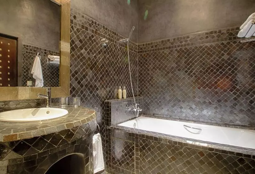 هتل Palais Masandoïa