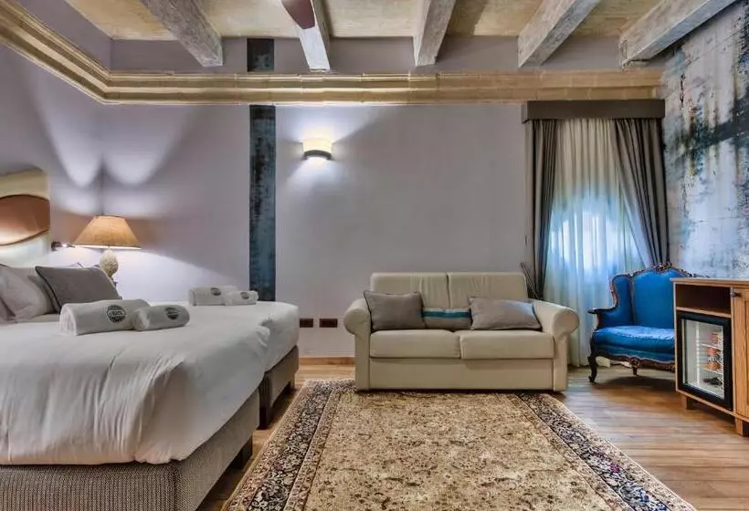 هتل Palazzo Consiglia Ik Collection