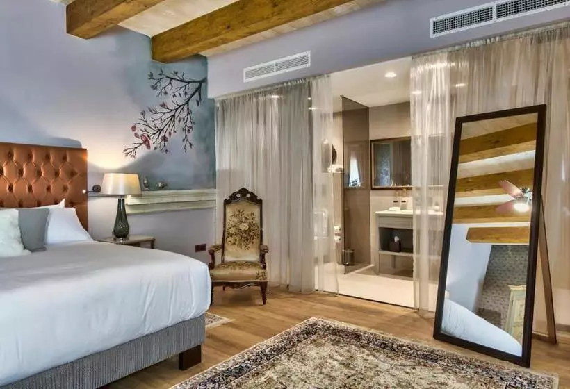 هتل Palazzo Consiglia Ik Collection