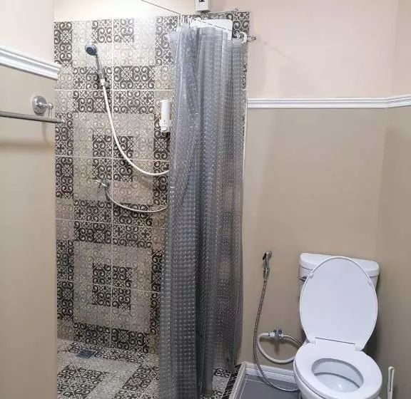 فندق Phuket Airport Inn