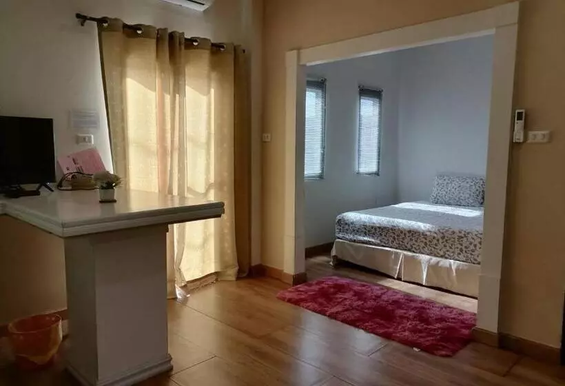 فندق Phuket Airport Inn