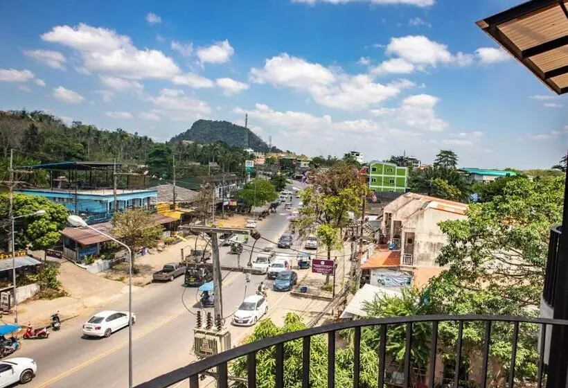 호텔 The Moon Night Ao Nang