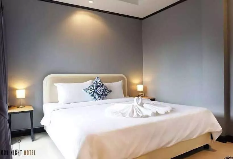 호텔 The Moon Night Ao Nang