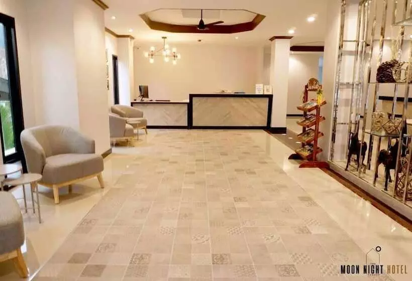 호텔 The Moon Night Ao Nang