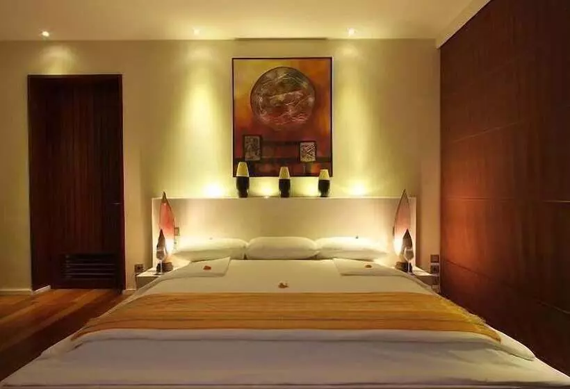 Отель Villa Tiara Lombok Island