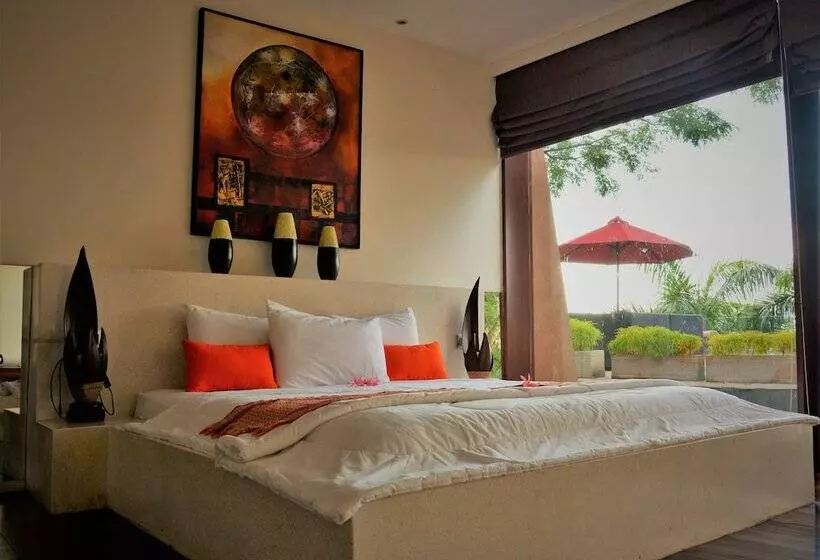 Отель Villa Tiara Lombok Island