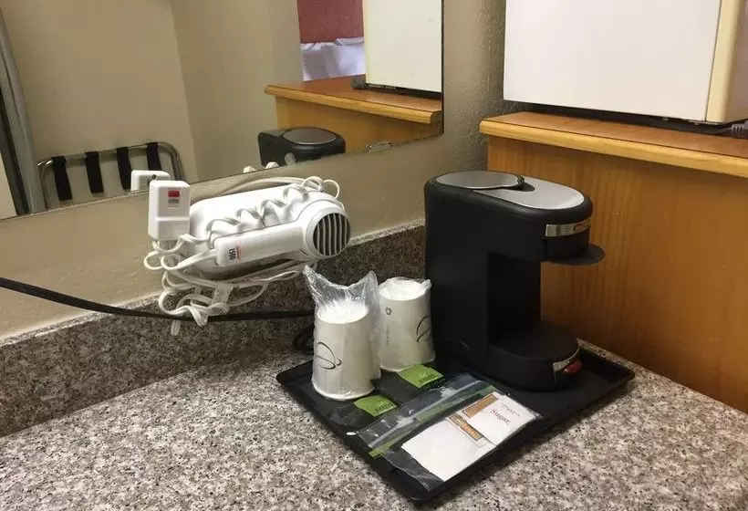 Мотель Tiki Lodge