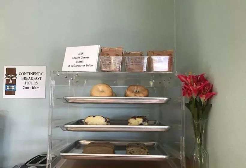 Мотель Tiki Lodge