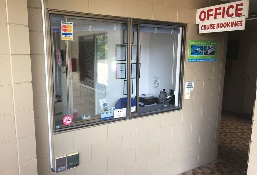 Whitsunday Waterfront Apartments