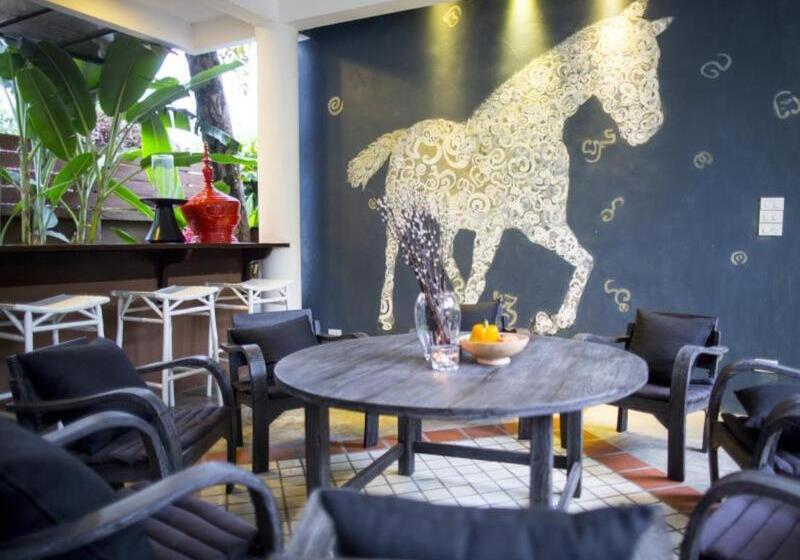 X2 Chiang Mai North Gate Villa