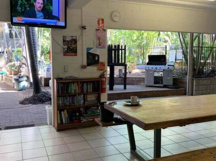 فندق صغير Frogshollow Backpackers