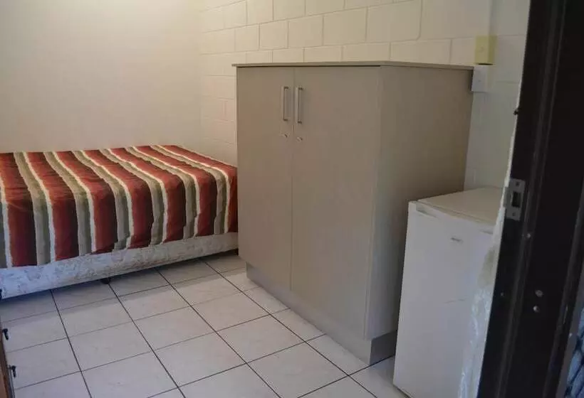 هاستل Frogshollow Backpackers