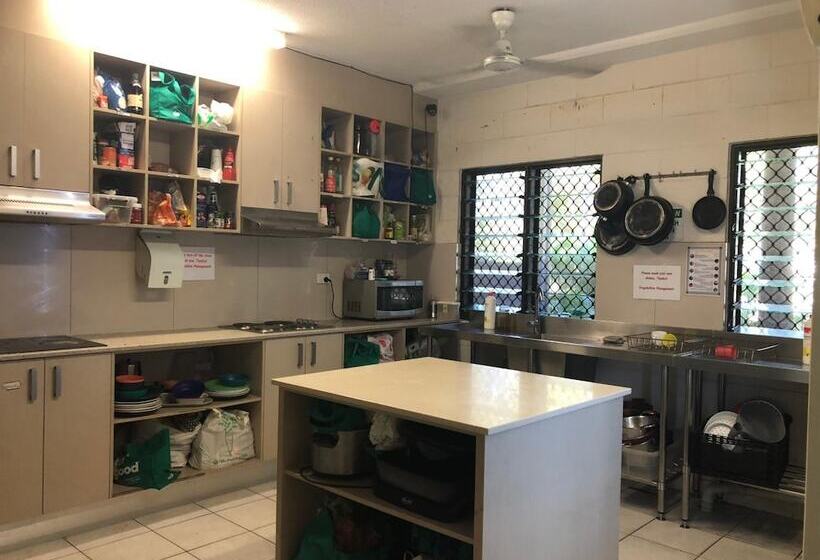 فندق صغير Frogshollow Backpackers