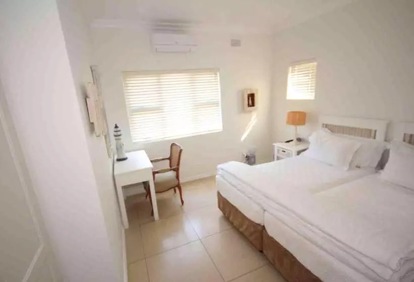 צימר Fairlight Beach House