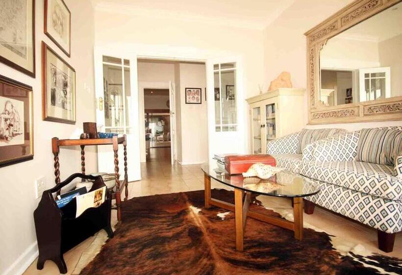 مبيت وإفطار Fairlight Beach House