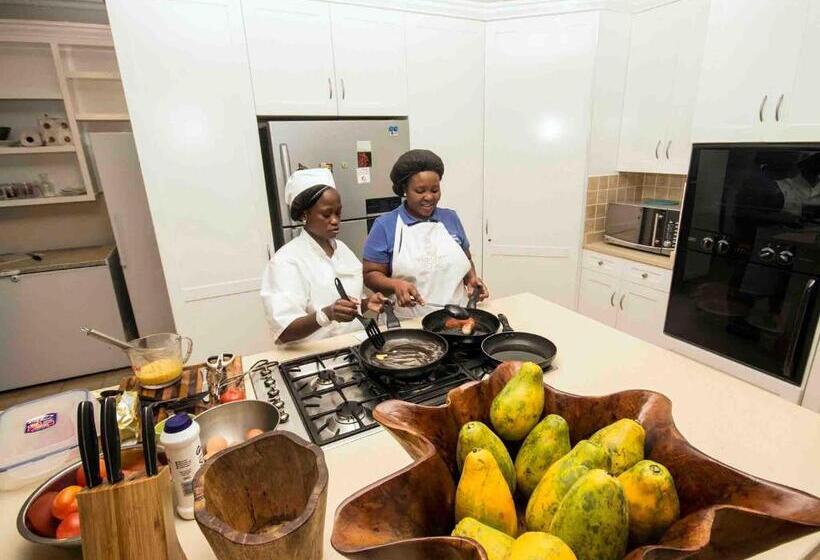 مبيت وإفطار Fairlight Beach House