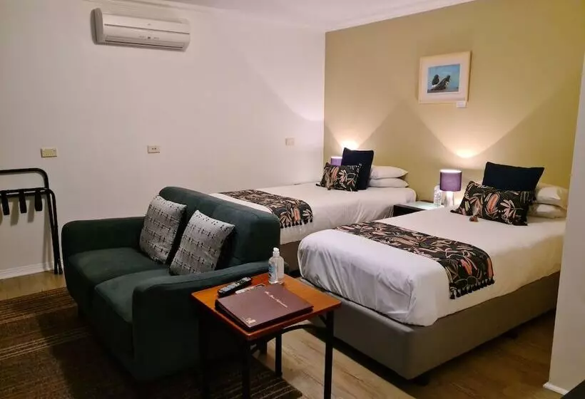 Aamiaismajoitus (B&B) Oyster Cove Chalet