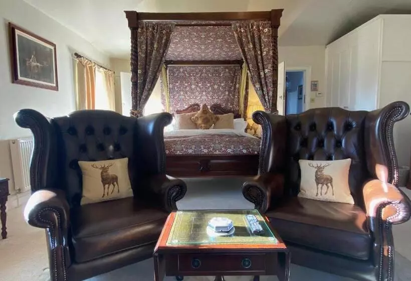 민박 Plas Tan Yr Allt Historic Country House & Estate