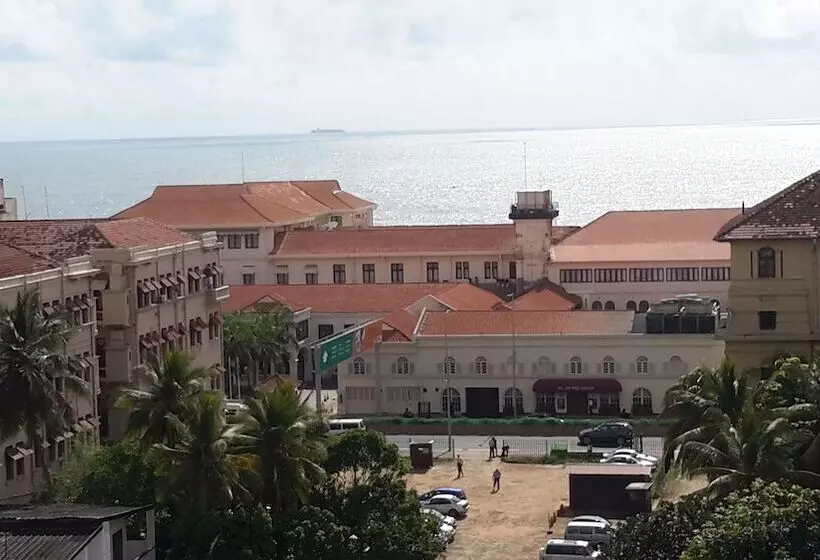 Bellavista Apartments At Cornish Colombo