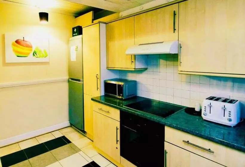 Bed and Breakfast Gable Lodge