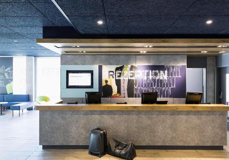 בית מלון כפרי Ibis Budget Zurich Airport