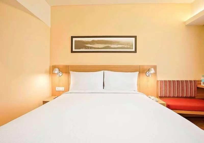 ホテル Ibis Chennai City Centre An Accor Brand