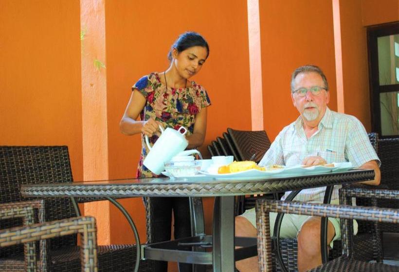 ホテル La Casita Bentota