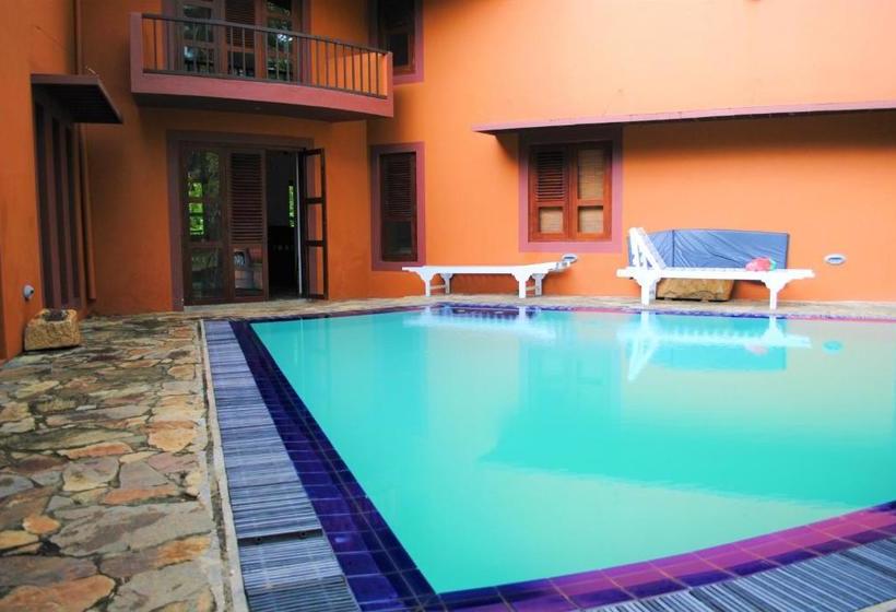 ホテル La Casita Bentota