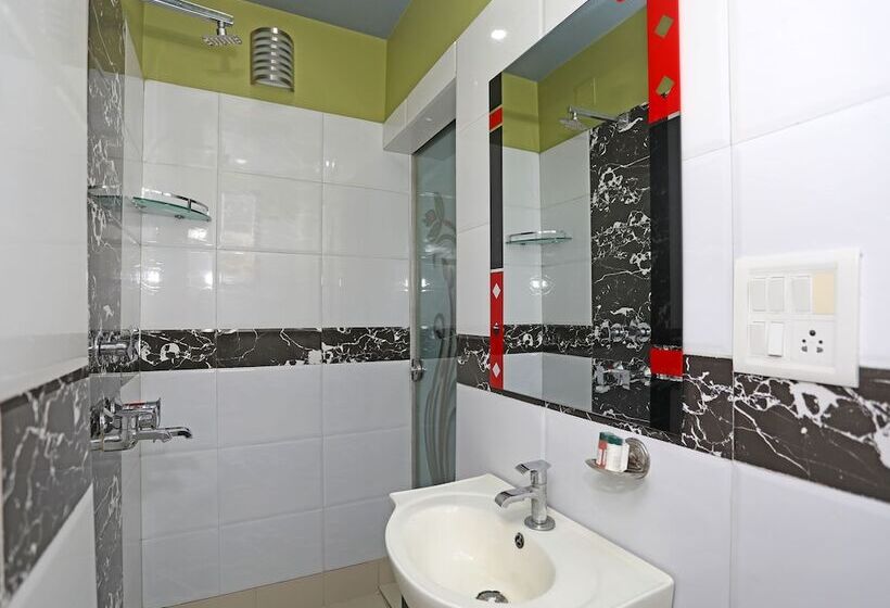 호텔 Oyo Rooms Near Railway Station Meerut