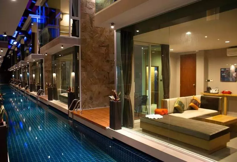 בית מלון כפרי P10 Samui