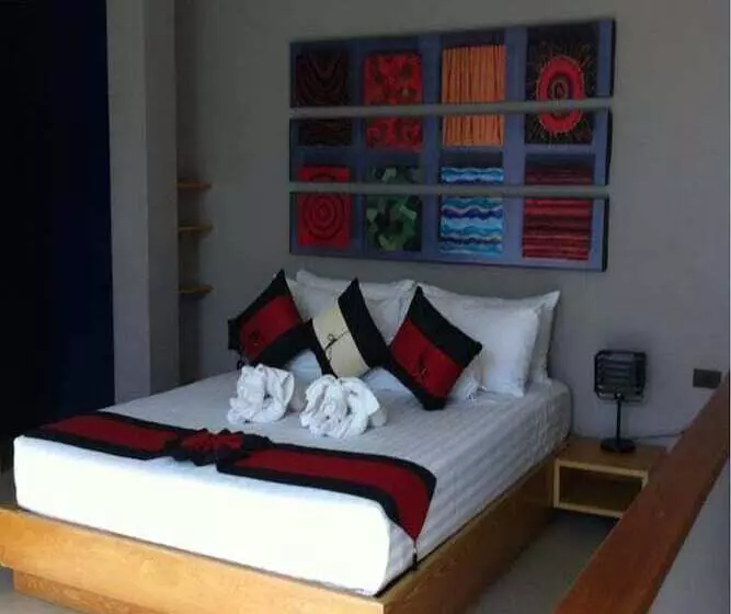 בית מלון כפרי P10 Samui