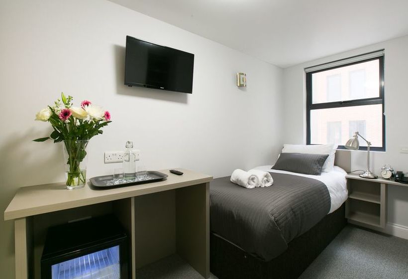 ホテル Townhouse 16 Ilford Hill