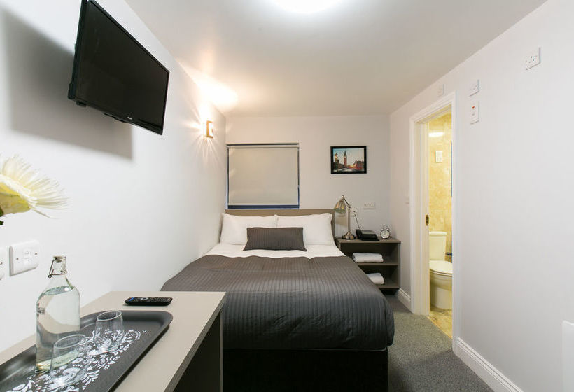 ホテル Townhouse 16 Ilford Hill