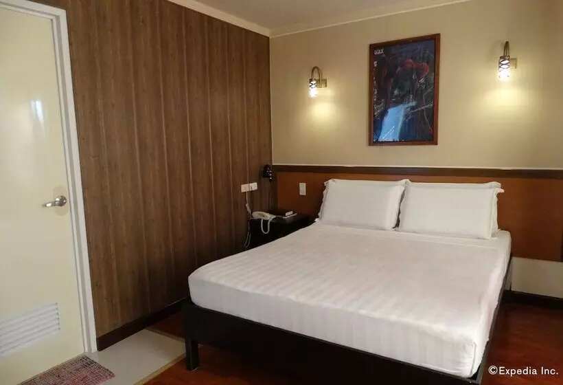 ホテル Ruemango Apartelle And Suites