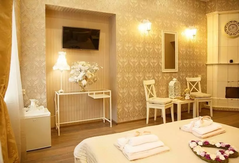 هتل Silver Sphere Inn